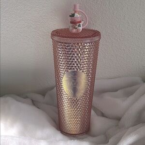 Starbucks overseas coral studded venti cup
